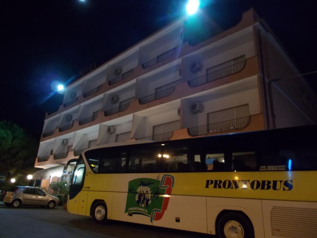 Hotel Maremonti วิโค เดล การ์กาโน ภายนอก รูปภาพ